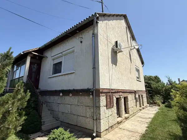 Eladó családi ház, Püspökladány 3+1 szoba 230 m² 56 M Ft
