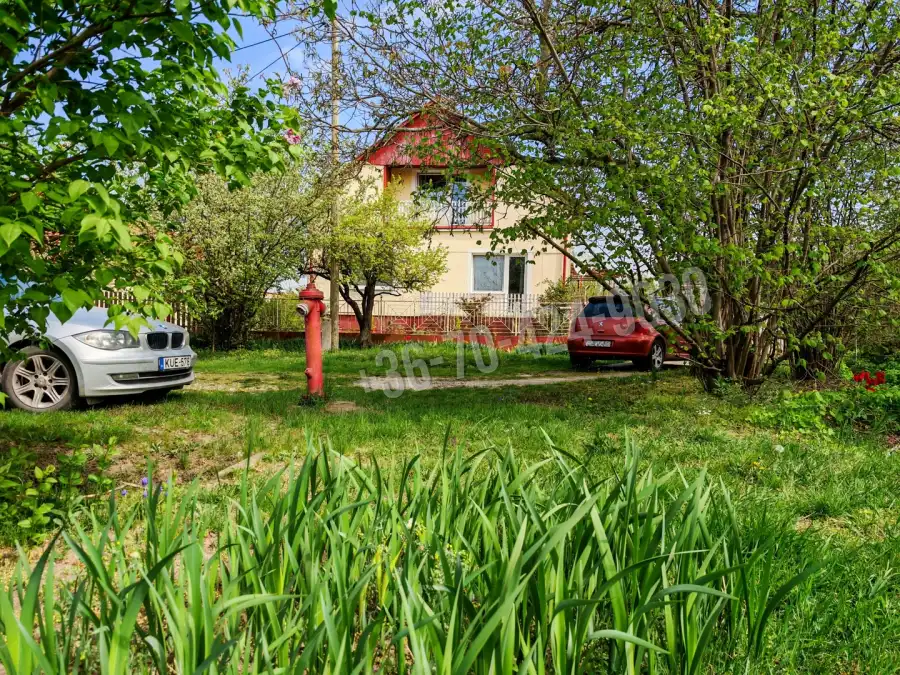 eladó családi ház, Pusztaszabolcs