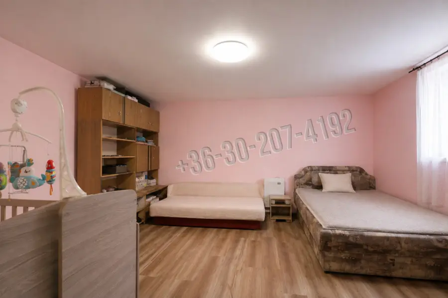 eladó családi ház, Pusztaszer