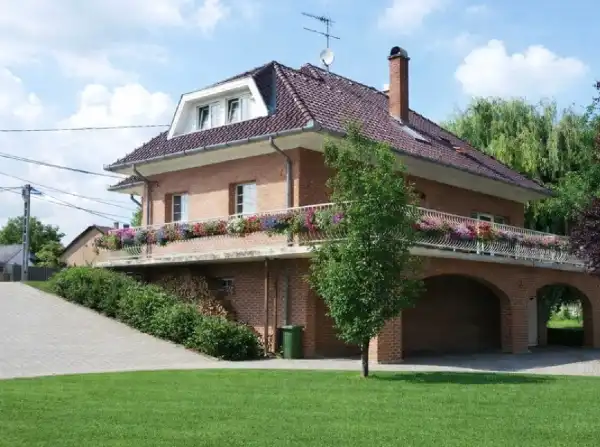 Eladó családi ház, Rád 5+1 szoba 281 m² 127.9 M Ft