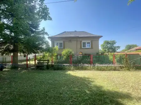 eladó családi ház, Réde