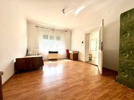 eladó családi ház, Romhány