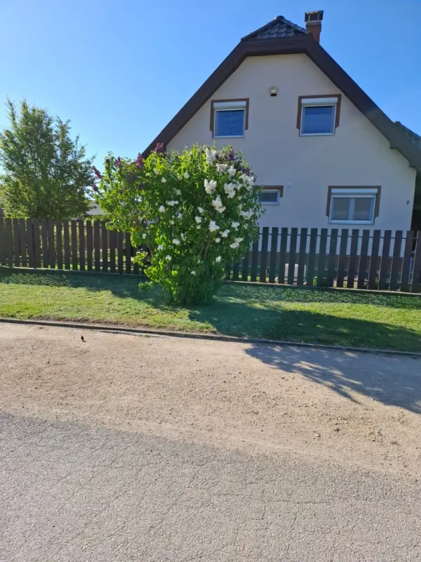 Eladó családi ház, Ságvár 6 szoba 145 m² 80.08 M Ft