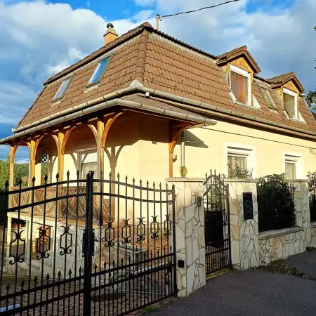 eladó családi ház, Salgótarján