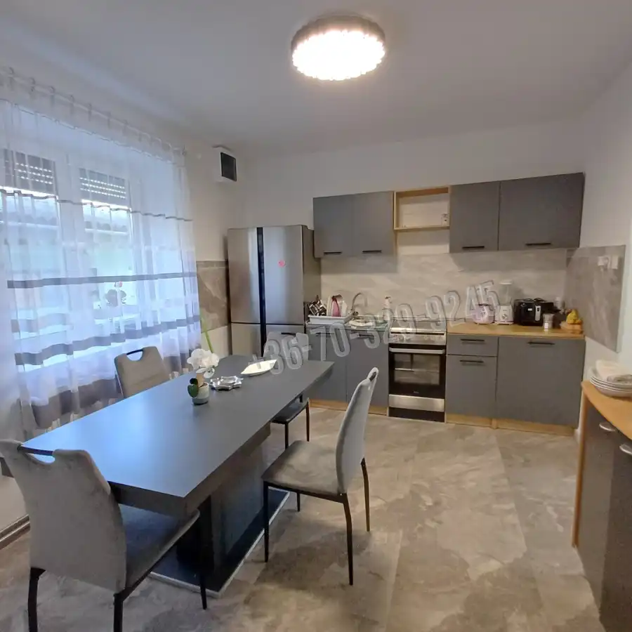 eladó családi ház, Salgótarján