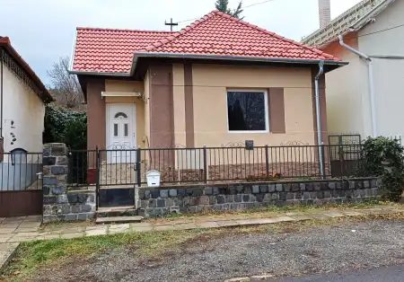 eladó családi ház, Salgótarján