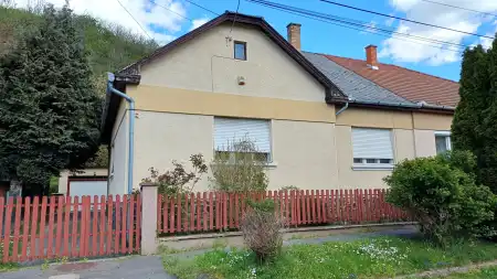 Eladó családi ház, Salgótarján 3 szoba 90 m² 35.9 M Ft