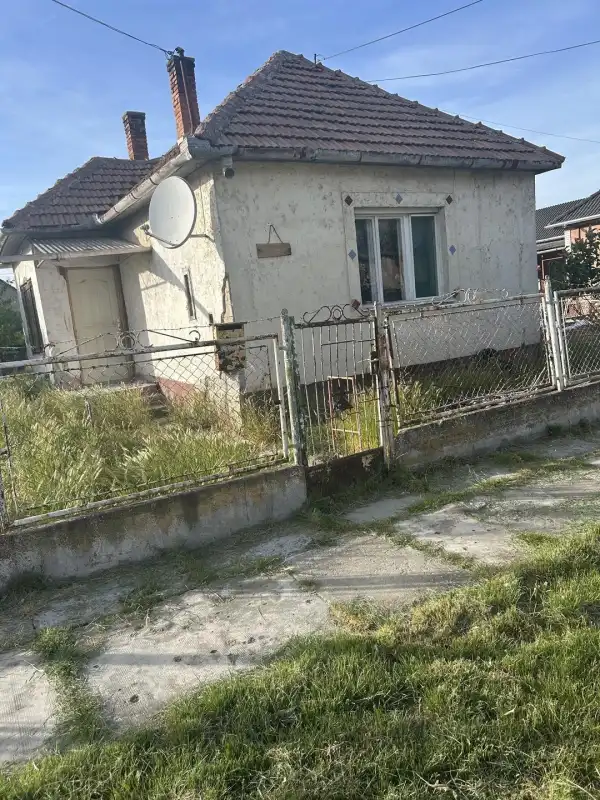 Eladó családi ház, Sarkad 1+1 szoba 50 m² 8 M Ft