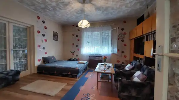 Eladó családi ház, Sarkad 2 szoba 100 m² 19.9 M Ft