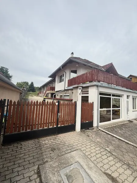 eladó családi ház, Som