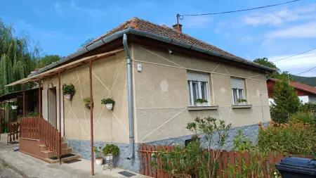 Eladó családi ház, Somoskőújfalu 4 szoba 100 m² 21.99 M Ft
