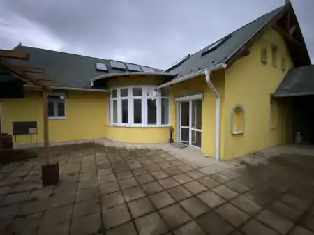 Eladó családi ház, Sopron 6 szoba 208 m² 124.9 M Ft