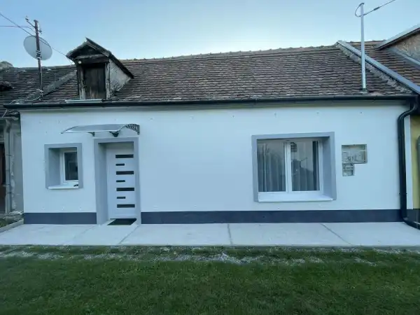 Eladó családi ház, Sopron 2 szoba 50 m² 45 M Ft