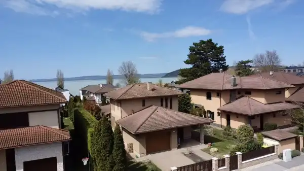 Eladó családi ház, Szántód 5 szoba 177 m² 289 M Ft + Áfa