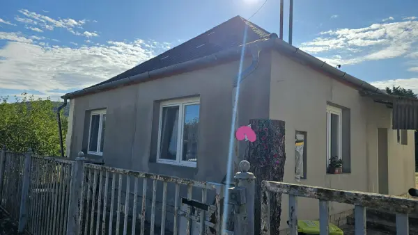 Eladó családi ház, Szárliget 3 szoba 90 m² 73.49 M Ft