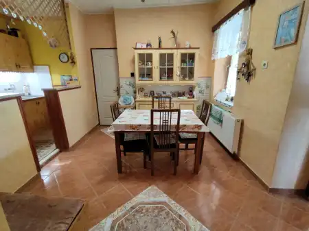 eladó családi ház, Szebény