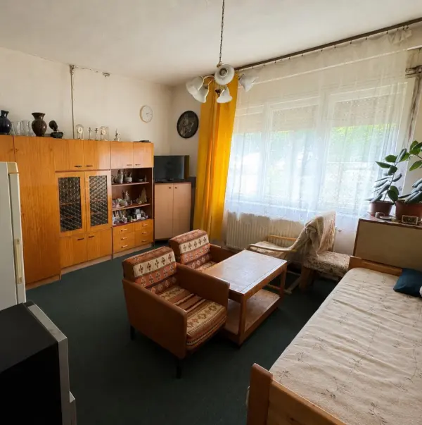 Eladó családi ház, Székesfehérvár 2+1 szoba 86 m² 49.9 M Ft