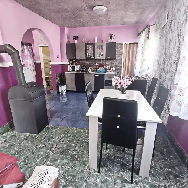Eladó családi ház, Szendehely 2 szoba 65 m² 46.9 M Ft