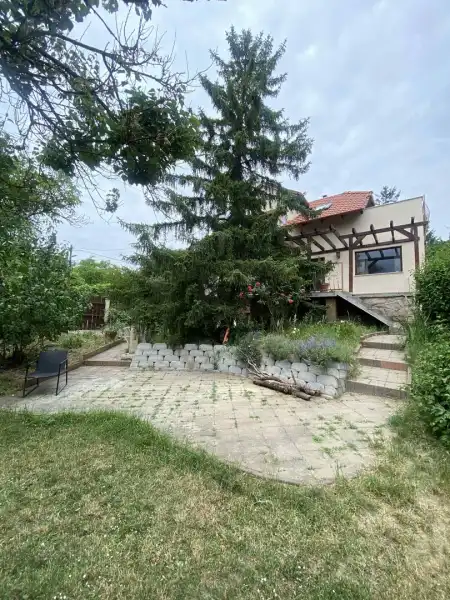 eladó családi ház, Szentendre