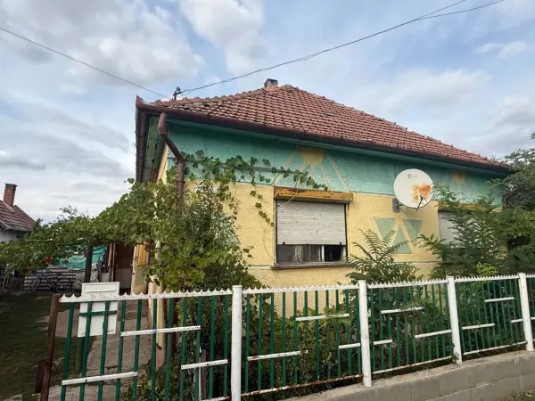 Eladó családi ház, Szerep 2 szoba 60 m² 6.5 M Ft