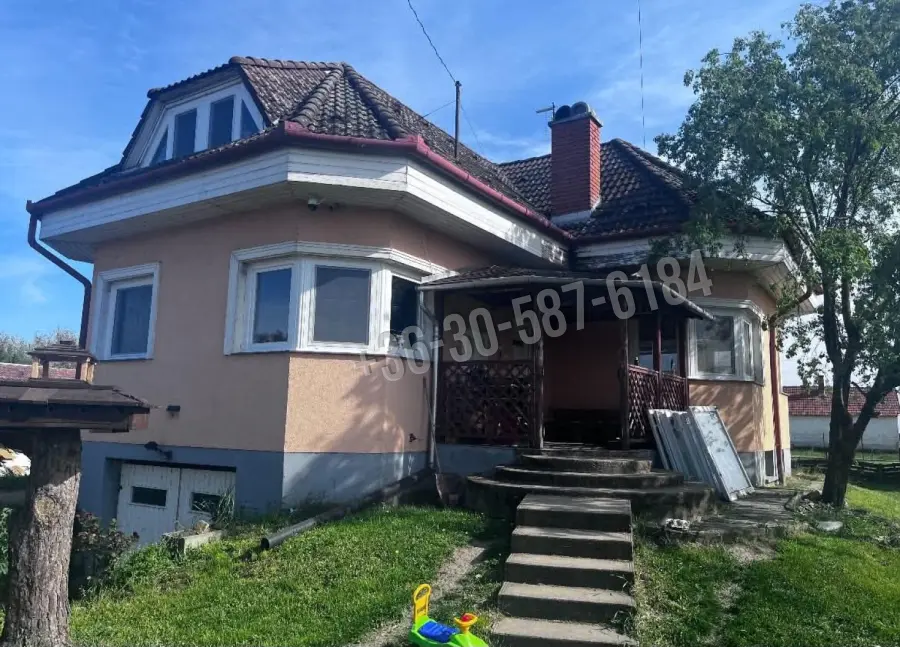 eladó családi ház, Szerep