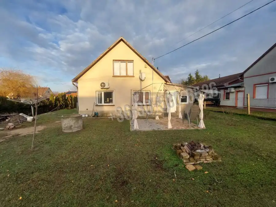 eladó családi ház, Szigethalom