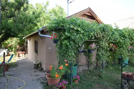 eladó családi ház, Szigethalom