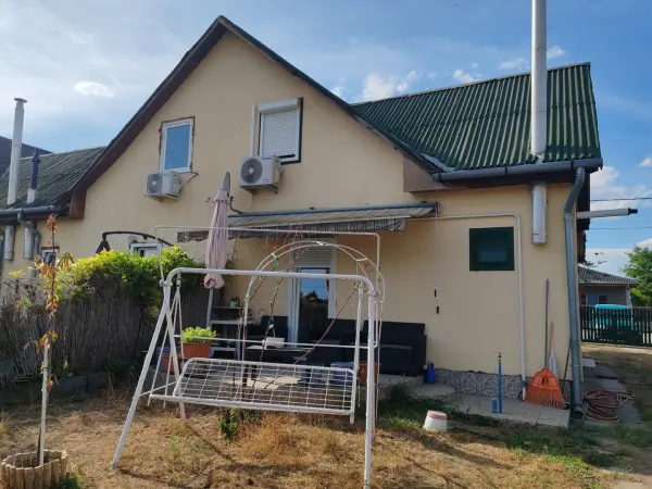 Eladó családi ház, Szigethalom 1+3 szoba 65 m² 54 M Ft