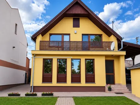 Eladó családi ház, Szigetszentmiklós 1+3 szoba 106 m² 138 M Ft