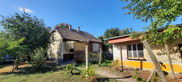 Eladó családi ház, Szob 2 szoba 81 m² 34.9 M Ft