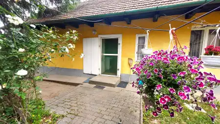eladó családi ház, Szob