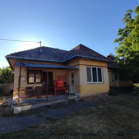eladó családi ház, Sződliget
