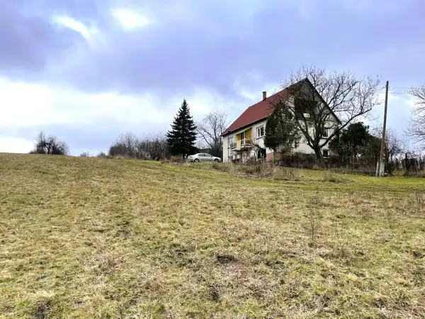 Eladó családi ház, Szokolya 6 szoba 220 m² 99.9 M Ft