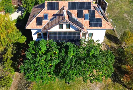 Eladó családi ház, Szokolya 6 szoba 266 m² 129.9 M Ft