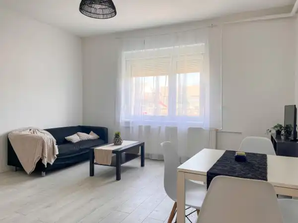 Eladó családi ház, Tatabánya 3 szoba 80 m² 59.9 M Ft