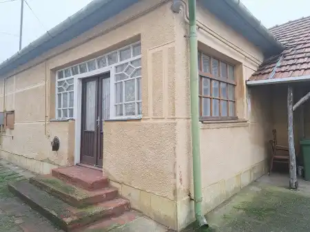 eladó családi ház, Téglás