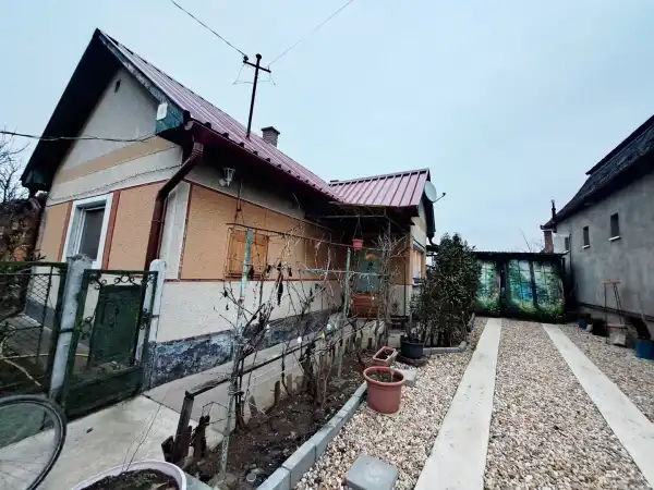 Eladó családi ház, Téglás 2 szoba 74 m² 38.49 M Ft