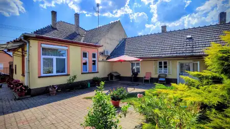 Eladó családi ház, Tolna 2+1 szoba 101 m² 43.5 M Ft