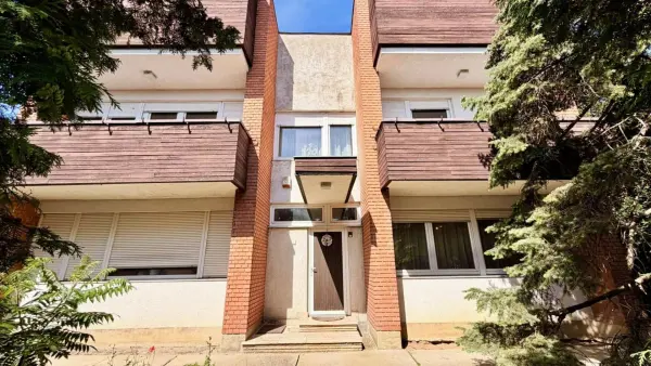 Eladó családi ház, Újhartyán 7 szoba 226 m² 135 M Ft