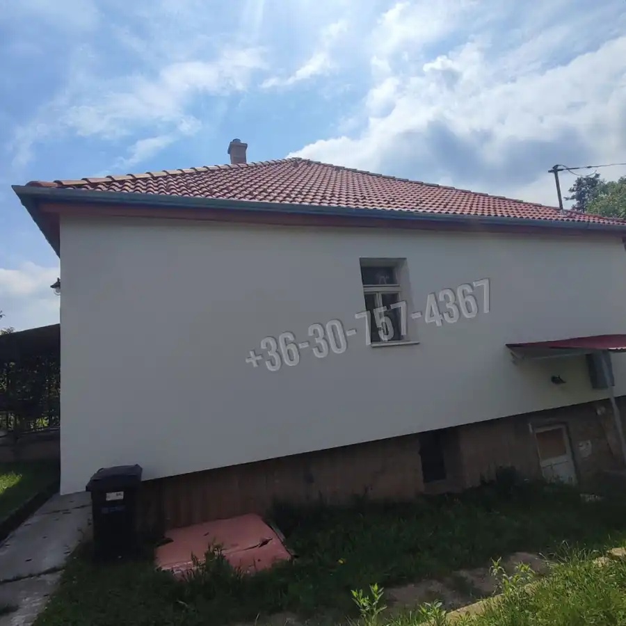 eladó családi ház, Vác