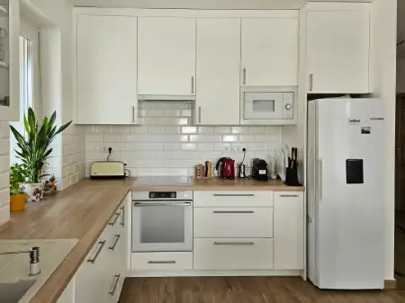 Eladó családi ház, Vác 4 szoba 120 m² 144.9 M Ft