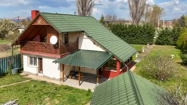 Eladó családi ház, Vác 2 szoba 93 m² 64 M Ft