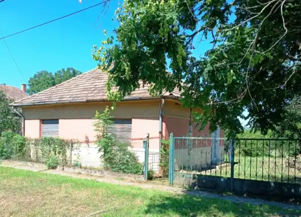Eladó családi ház, Vámosmikola 2 szoba 75 m² 16.9 M Ft + Áfa