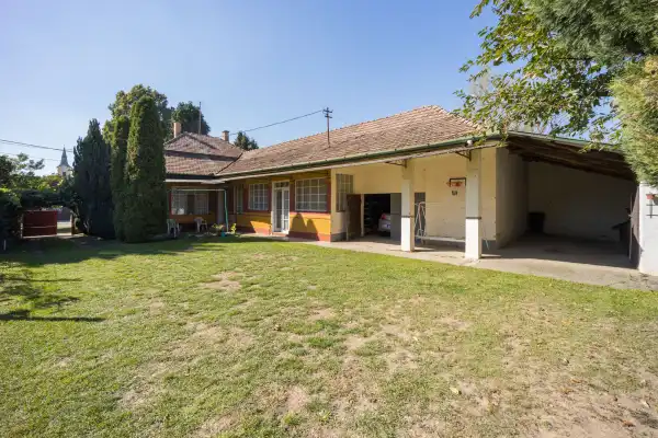 Eladó családi ház, Vámosmikola 4+1 szoba 147 m² 36.9 M Ft