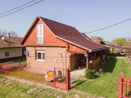 Eladó családi ház, Vámosmikola 2 szoba 86 m² 33.9 M Ft