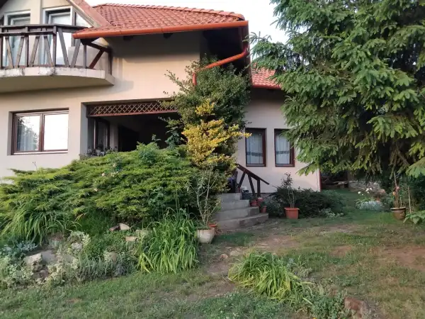 Eladó családi ház, Veresegyház 6 szoba 205 m² 144.9 M Ft Eladó családi ház, Veresegyház 6 szoba 205 m² 144.9 M Ft