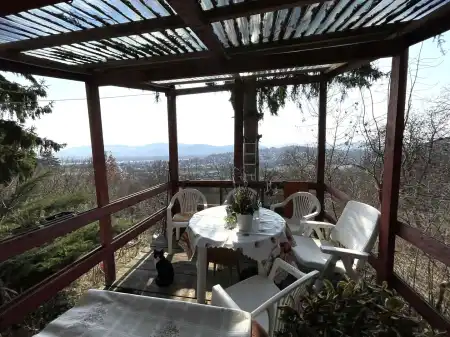 Eladó családi ház, Verőce 2 szoba 50 m² 45.9 M Ft