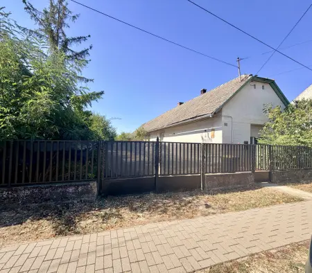 Eladó családi ház, Vértesboglár 2 szoba 80 m² 43.9 M Ft