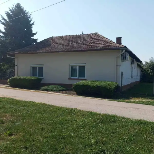 Eladó családi ház, Vésztő 3 szoba 130 m² 22 M Ft
