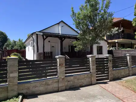 Eladó családi ház, Zalakaros 3 szoba 100 m² 69.9 M Ft
